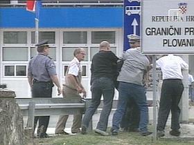 Hrvaški policisti so odvedli 12 slovenskih državljanov, ne pa tudi Joška Jorasa.