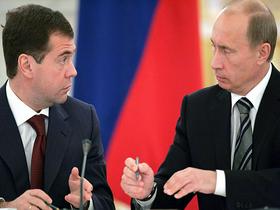 Dmitrij Medvedev in Vladimir Putin