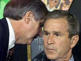 Ameriški predsednik George Bush v trenutku, ko je izvedel za napad na Svetovni trgovinski center v New Yorku.