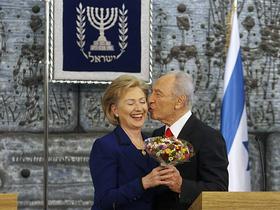 Hillary Clinton in Šimon Peres