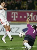 Milan Baroš in Samir Handanovič
