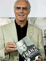 Beckenbauer je največji nemški nogometaš vseh časov.