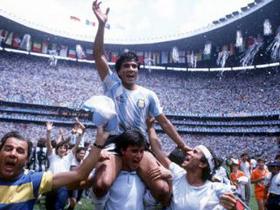 Argentinci so v Mehiki drugič v zgodovini osvojili naslov svetovnih prvakov (Slika, vir: www.fifa.com).
