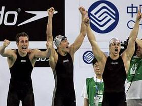 Člani italijanske štafete 4 x 200 m prosto