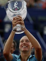 Yanina Wickmayer