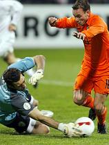 Samir Handanovič in Wesley Sneijder