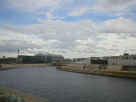Nebo nad Berlinom