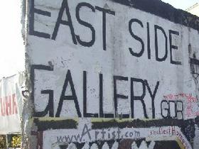East Side Gallery v Berlinu