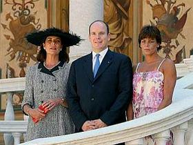 Princesa Caroline, princ Albert II. in princesa Stephanie