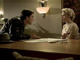 Scarlett in Josh v Črni daliji
