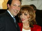 Joan Collins, Percy Gibson - 32 let razlike.