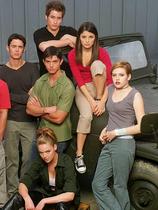Roswell: Majandra Delfino in Brendan Fehr