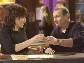 Katey Sagal in Ed O'Neill v Moji najstnici