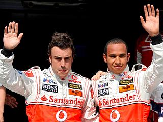 Fernando Alonso in Lewis Hamilton