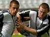Najstnik Wayne Rooney je prvo ime angleške reprezentnace. Levo Joe Cole.
