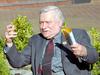 Njegov videz se skozi leta skoraj ni spremenil - od brkov se ne bi poslovil za nobeno ceno. Foto: EPA