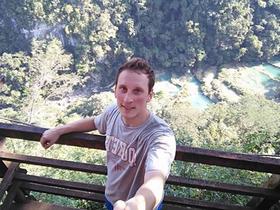 Jan Miklavc - v Gvatemalo odšel zaradi službe, ostal zaradi ljubezni