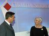 Kosorjeva in Pahor bosta vrh izkoristila za pogovore o odprtih vprašanjih med državama. Foto: Reuters