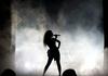 Z izbiro Beyonce so organizatorji razburkali skoraj toliko strasti kot leta 2008 za glavnega nastopajočega izbrali zvezdnika (in Beyonceinega soproga) Jay-Z-ja. Foto: EPA