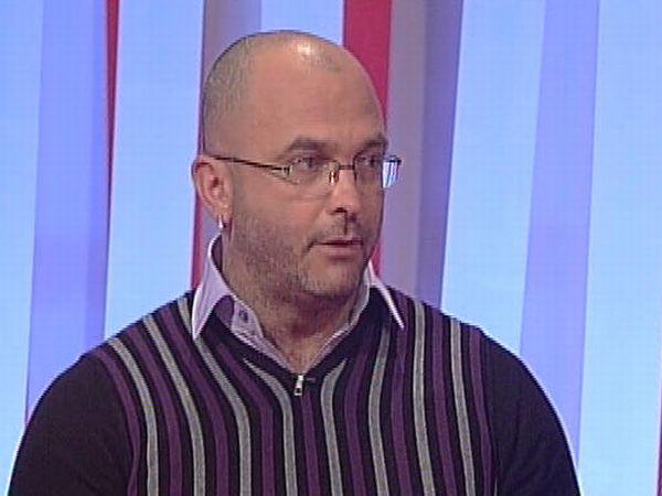Jeretič meni, da bi se morala počistiti vso nesnago, ki se je z leti nabrala v sistemih. Foto: MMC RTV SLO