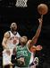 Jared Jeffries opazuje Rajona Ronda (NY Knicks - Boston)