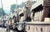 Pivka, 4. 7. 1991 - Transport oklepnih vozil JLA zapušča Slovenijo