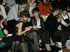 Med obiskovalci sta največ pozornosti pritegnila Valerija Kelava in Uroš Belantič, ki sta si revijo ogledala iz prve vrste. Foto: Fashion Week Slovenia