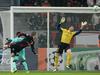 Michal Kadlec in Victor Valdes