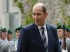 Slovenija nima denarja za odškodnine izbrisanim, saj nima niti denarja za nujne potrebe, je v Bruslju poudaril premier Janez Janša. Foto: EPA
