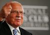 Vaclav Klaus je presenetil rojake in ob 20. obletnici ustanovitvi Češke na široko odprl vrata zaporov. Foto: EPA