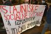 Okoli 40 protestnikov je na ulicah Ljubljane zahtevalo izpustitev protestnikov v Mariboru Foto: MMC RTV SLO