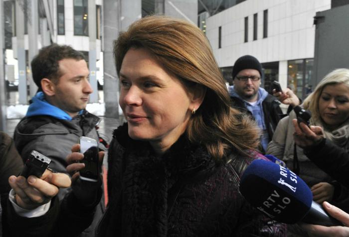 Začasna voditeljica PS Alenka Bratušek si želi več sodelovanja med vsemi parlamentarnimi strankami. Foto: BoBo