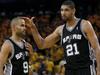 Tony Parker in Tim Duncan