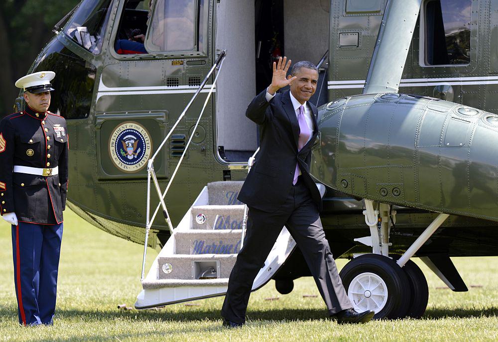 Obama se po strelskem incidentu v Newtownu, kjer je življenje izgubilo 26 ljudi, večinoma otrok, zavzema za večji nadzor nad orožjem. Foto: EPA
