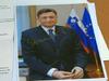 Anže Zadravec iz Sinje Gorice pri Vrhniki zbira podpise voditeljev držav sveta in najbolj ga razveseli, ko ga v poštnem nabiralniku pričaka novo pismo s predsedniškim grbom. Foto: MMC RTV SLO/Televizija Slovenija
