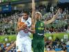 Nicolas Batum in Mindaugas Kuzminskas