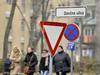 Odvetnico Varjo Holec in nekdanjega predsednika uprave Termoelektrarne Šoštanj Uroša Rotnika naj bi ovadili Durs in kriminalisti. Foto: Reuters