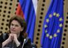 Premierka, ki opravlja tekoče posle, Alenka Bratušek je požela precej ogorčenja, ker je imenovala Alenko Bratušek za kandidatko za slovensko EU-komisarko. Njeno početje zdaj proučuje tudi KPK. Foto: BoBo