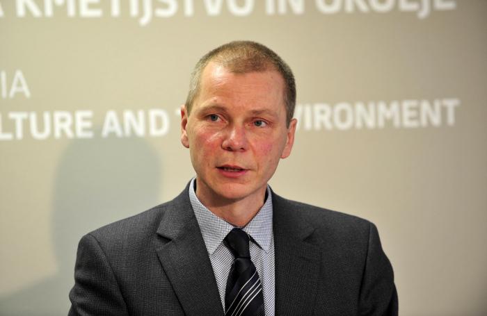 Direktor Damjan Oražem zavrača razloge za svojo razrešitev. Foto: BoBo Direktor Damjan Oražem zavrača razloge za svojo razrešitev. Foto: BoBo