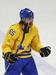 Nevarni branilec Erik Karlsson je s 17. strelom na olimpijskem turnirju dosegel že 4. gol v Sočiju. Foto: Reuters