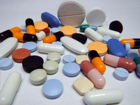 Poraba protibolečinskih zdravil v Sloveniji se povečuje