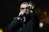 George Michael je leta 2010 preživel dva meseca v zaporu, leta 2011 pa je njegovo življenje ogrozila huda pljučnica. Nikoli ni skrival, da je reden uživalec marihuane, zdaj pa trdi, da je že dolgo