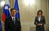 Miro Cerar in Alenka Bratušek imata nasprotne poglede na reševanje problematike drugega tira. Foto: BoBo