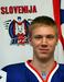 Kar 196 cm in 94 kg, fiizična moč in odgovorna obrambna igra so aduti 17-letnega Luke Zorka, ki mu ogledniki napovedujejo izbor v 1. krogu NHL-nabora 2015. Foto: HZS/Drago Cvetanovič