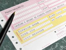 Vse dražja mestna blagajna spet v občinske roke