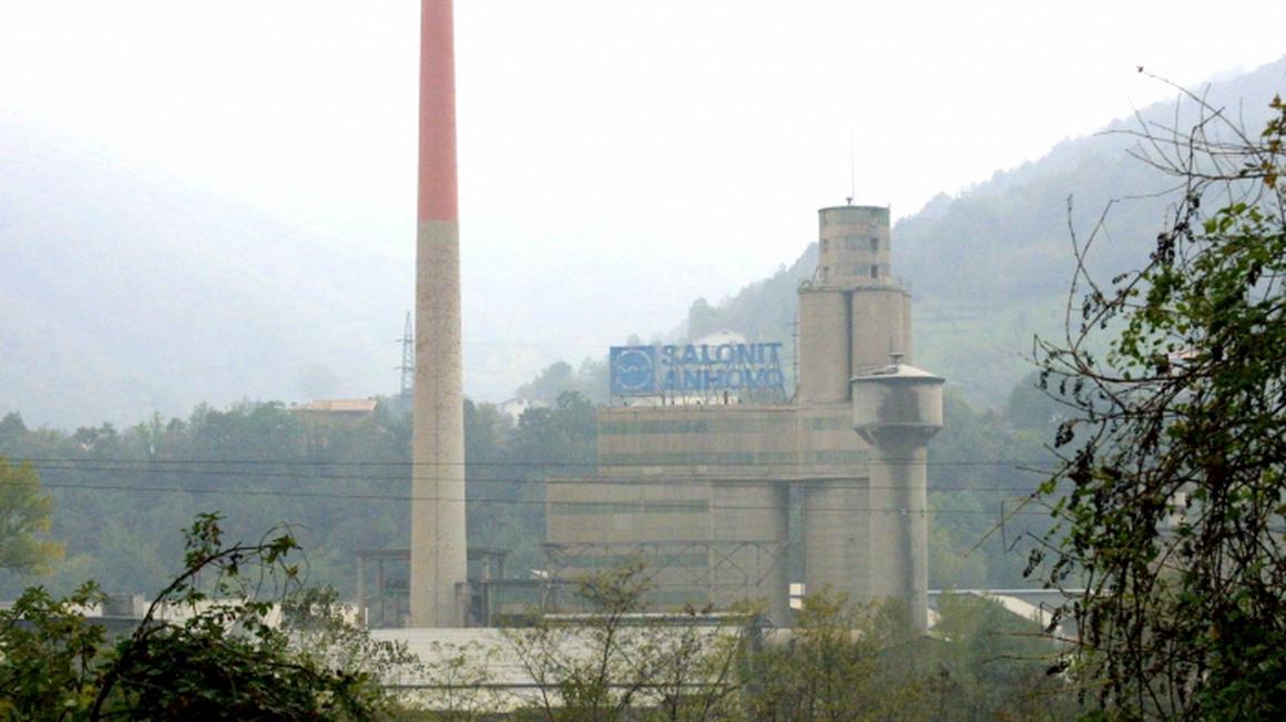 Seje se bodo udeležili predstavniki okoljskih in zdravstvenih ustanov v državi ter anhovske industrije cementa, okoljevarstveniki in civilna pobuda pa ob tem pripravljajo protestni shod. Foto: BoBo