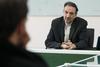 Profesor Aminian meni, da Zahod Iran kaznuje ne le zaradi jedrskega programa, ampak predvsem zaradi njegove neodvisne politike. Fotografija s predavanja v Teheranu, ki ga je soorganiziral ljubljanski zavod Abraham. Foto: Željko Stevanić/IFP