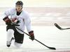 Po zadnjih letih klubskih razočaranj se je Sidney Crosby presenetljivo odločil za nastop na svetovnem prvenstvu, kjer bo skušal Kanado vrniti na vrh, kjer ni bila že vse od leta 2007. Foto: EPA