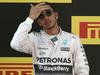 Lewis Hamilton je bil po dirki nezadovoljen iz več razlogov - glavni je seveda ta, da se je moral zadovoljiti z drugim mestom. Foto: Reuters