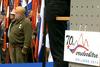 Janez Stanovnik je na slovesnosti na Poljani poudaril, da so po smrti vse žrtve enake, zato danes političnih in ideoloških bitk ne moremo bojevati preko grobov. Foto: MMC RTV SLO/Televizija Slovenija